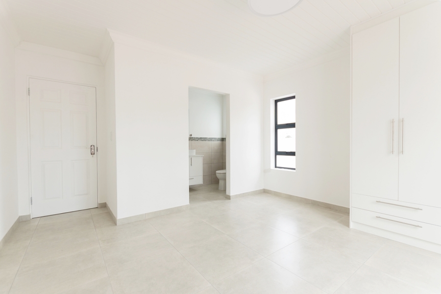 3 Bedroom Property for Sale in Brittania Beach Estate Western Cape